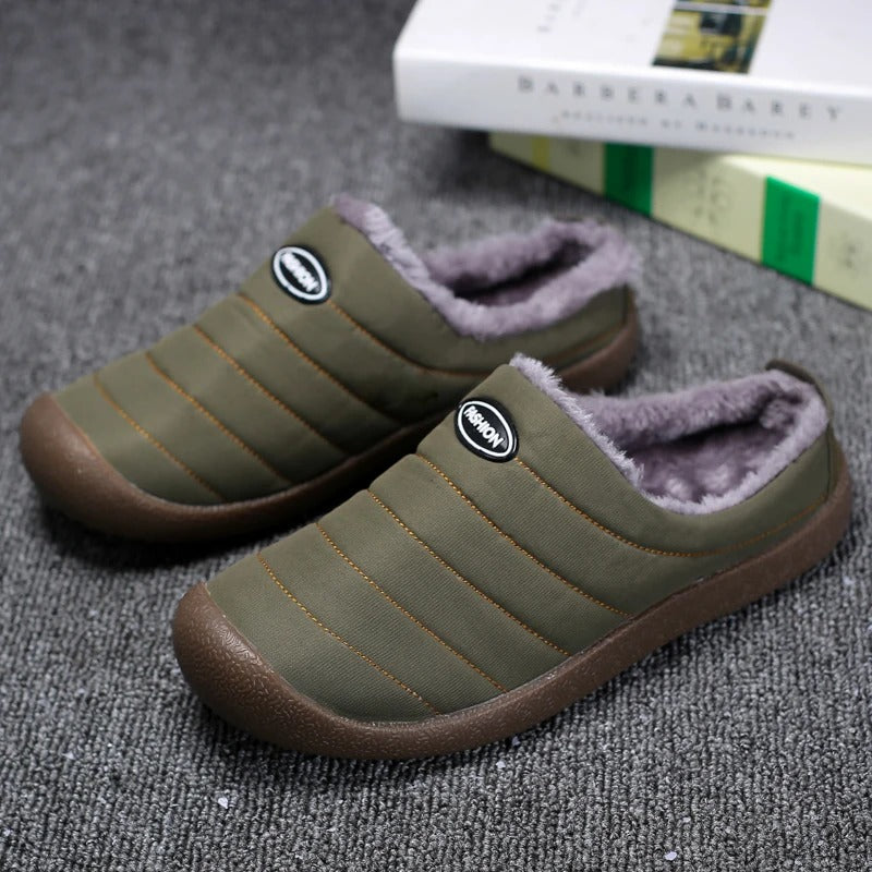 Men's Winter Slippers with Warm Lining, Slip-On Design and Non-Slip Outsole