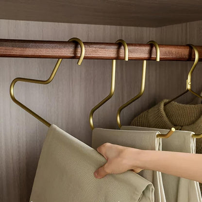 Metal Clothes Hangers – 5-Piece Slim Non-Slip Hangers for Wardrobe Organisation