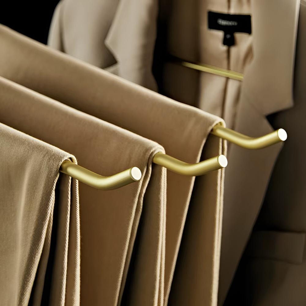 Metal Clothes Hangers – 5-Piece Slim Non-Slip Hangers for Wardrobe Organisation