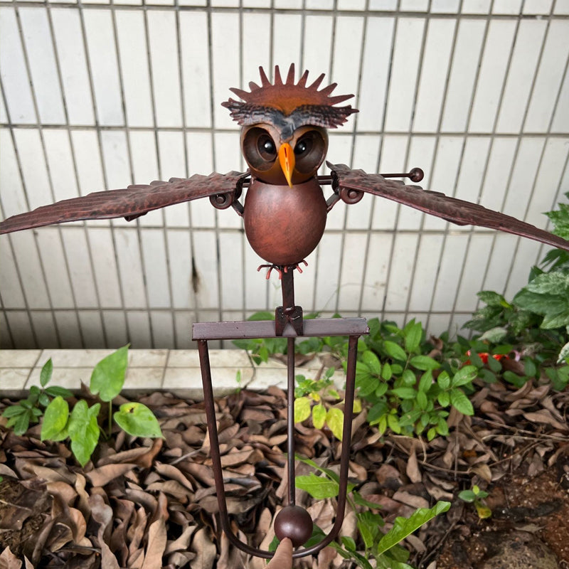 Metal Eagle and Owl Garden Decoration with Moving Wing Design