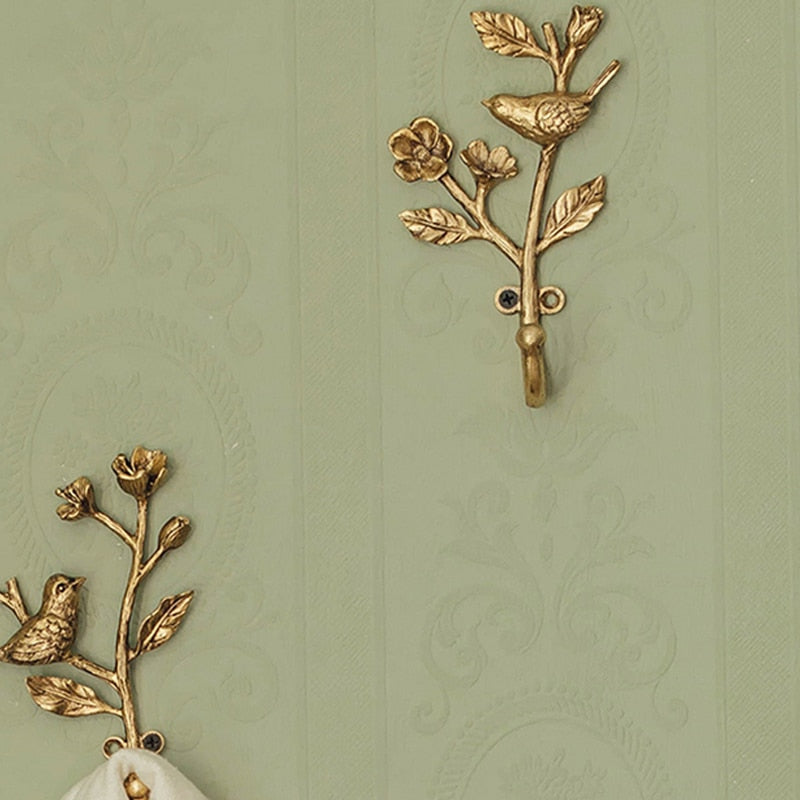 Metal Wall Hook with Curved Finish and Bird Design