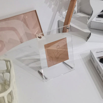Minimalist Acrylic Photo Frame with Floating Display Effect
