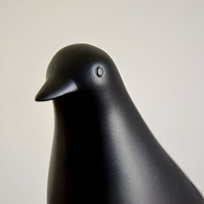 Minimalist Ceramic Bird Figurines – Black & White Modern Home Decor