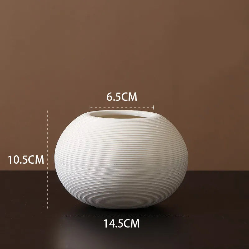 Minimalist Ceramic Vase with Scandinavian-Inspired Design and Matte Finish