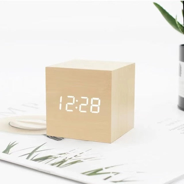 Minimalist LED Alarm Clock with Time, Date and Temperature Display