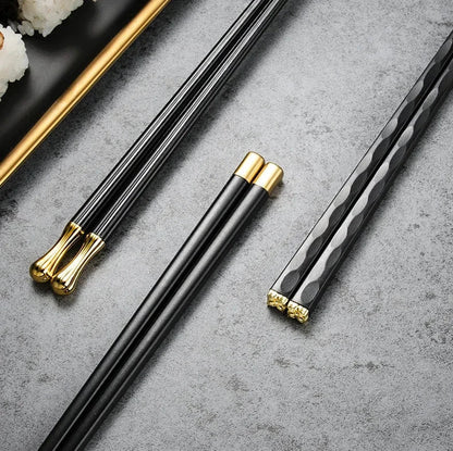 Modern Black and Gold Metal Chopsticks Set of 5 Pairs