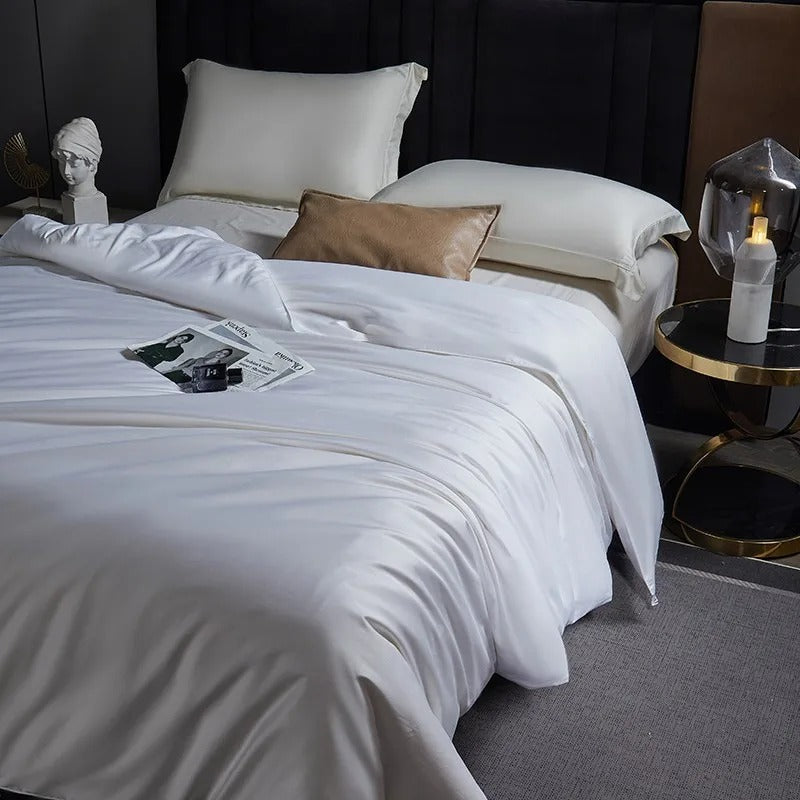 Mulberry Silk Duvet with 600 Thread Count Egyptian Cotton Cover