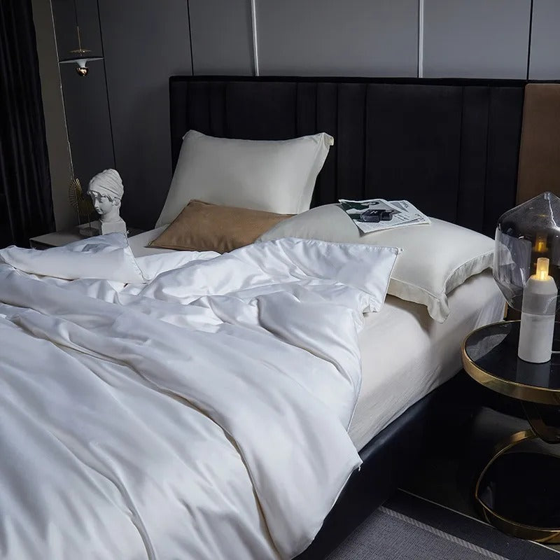Mulberry Silk Duvet with 600 Thread Count Egyptian Cotton Cover