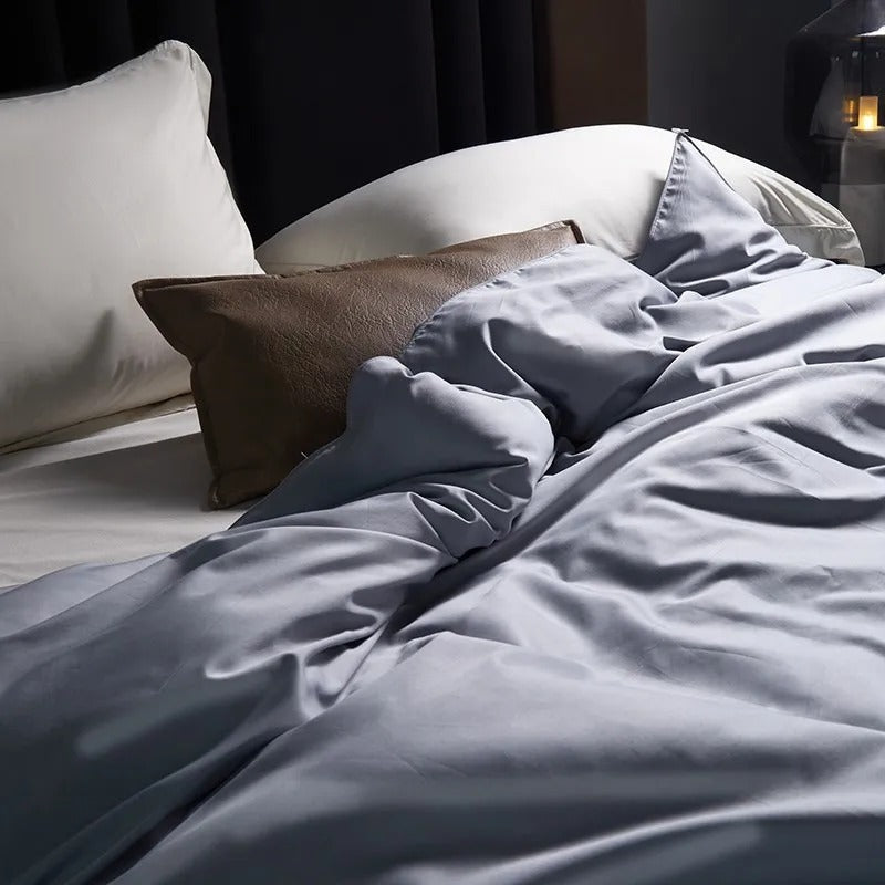 Mulberry Silk Duvet with Egyptian Cotton Cover for All-Season Comfort
