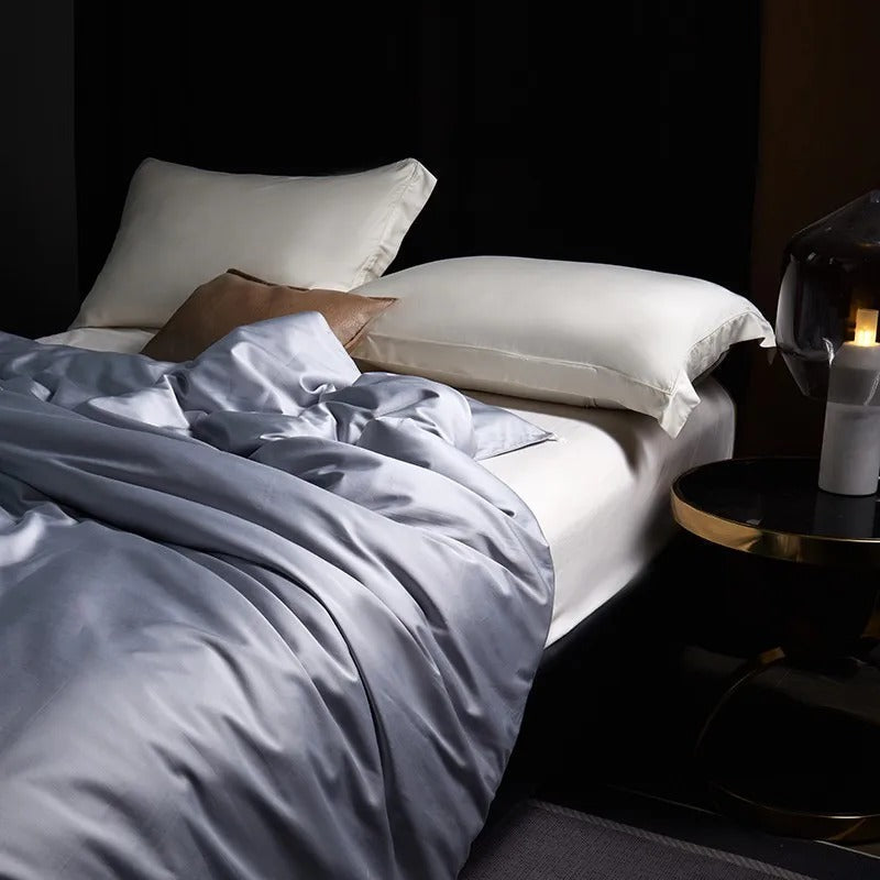 Mulberry Silk Duvet with Egyptian Cotton Cover for All-Season Comfort