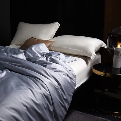 Mulberry Silk Duvet with Egyptian Cotton Cover for All-Season Comfort
