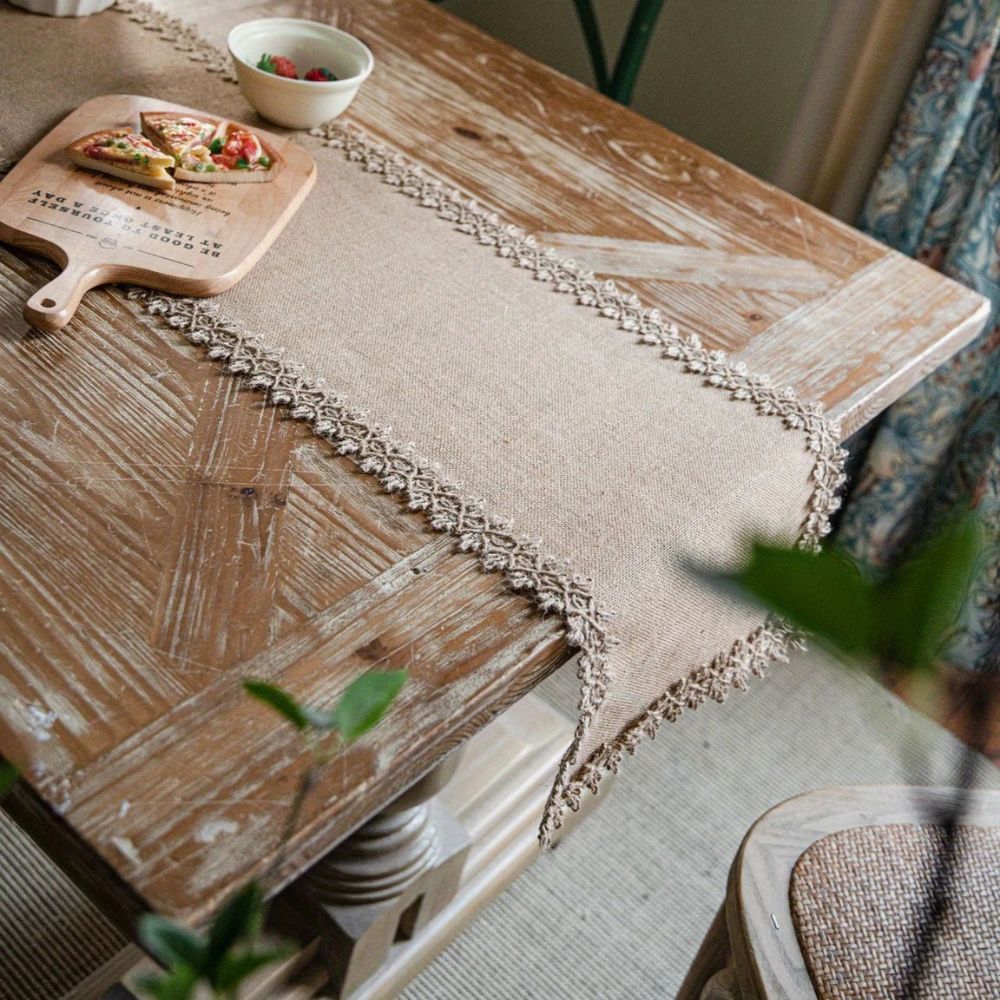 Natural Jute Table Runner with Coarse Weave and Beige Finish