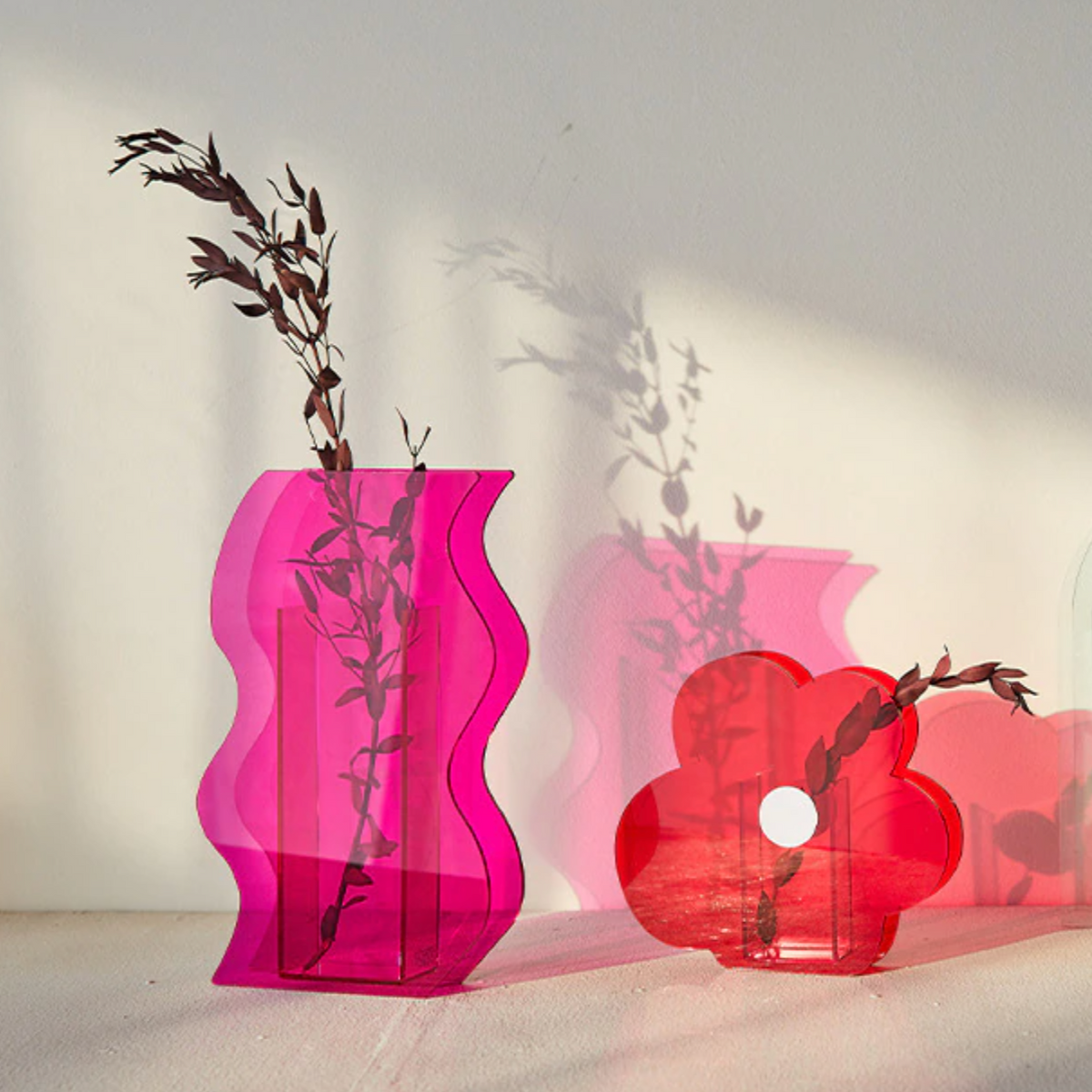 Prismatic Acrylic Vase with Abstract Geometric Design for Desktop Decor