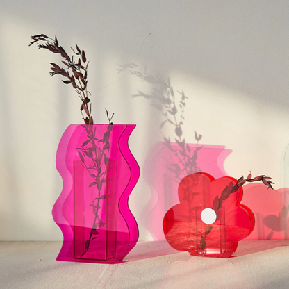 Prismatic Acrylic Vase with Abstract Geometric Design for Desktop Decor
