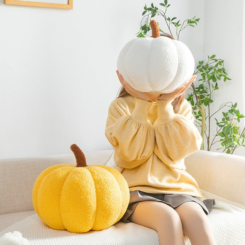 Pumpkin Decorative Cushion with Soft Plush Fabric for Autumn-Inspired Interiors