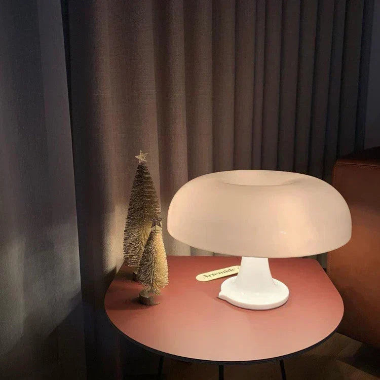 Retro Mushroom Table Lamp with Warm LED Lighting