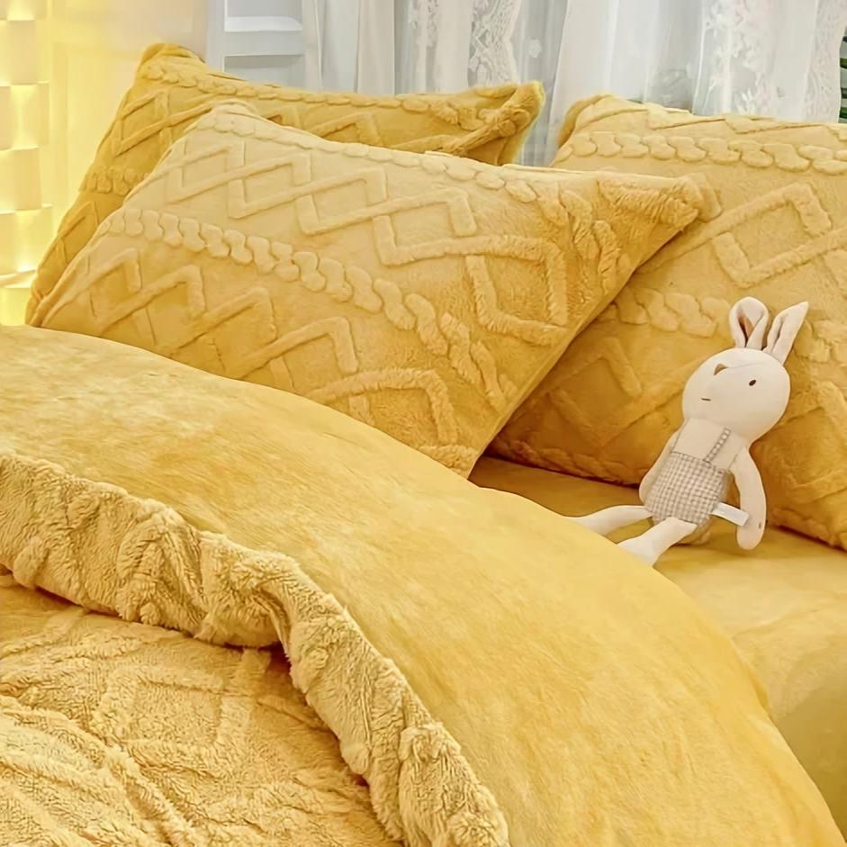 Set of 2 Luxury Pillowcases with Soft and Breathable Fabric