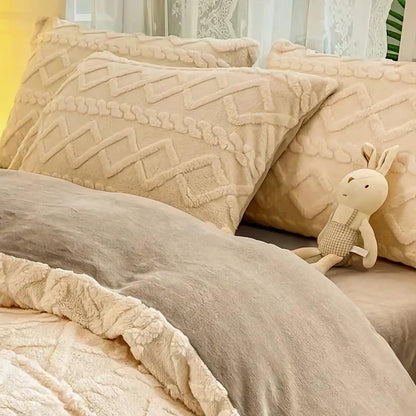 Set of 2 Luxury Pillowcases with Soft and Breathable Fabric