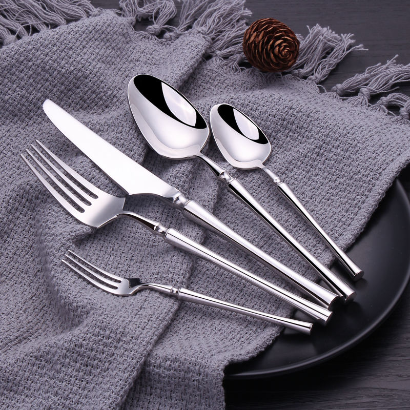 Silver 18/10 Stainless Steel Cutlery Set with High-Gloss Finish, 30/60 Pieces