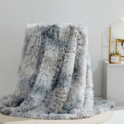 Soft Faux Fur Fleece Throw Blanket for a Warm and Stylish Interior