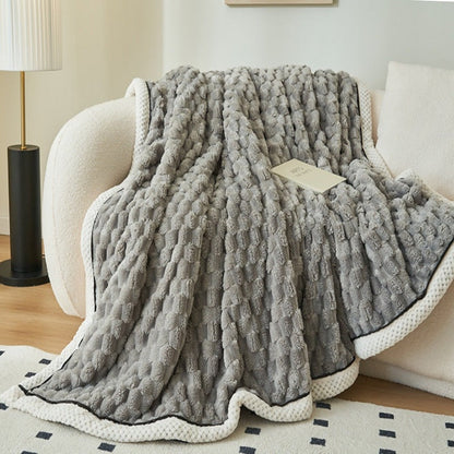 Soft Sherpa Fleece Blanket with Textured Bubble Design for Cosy Comfort