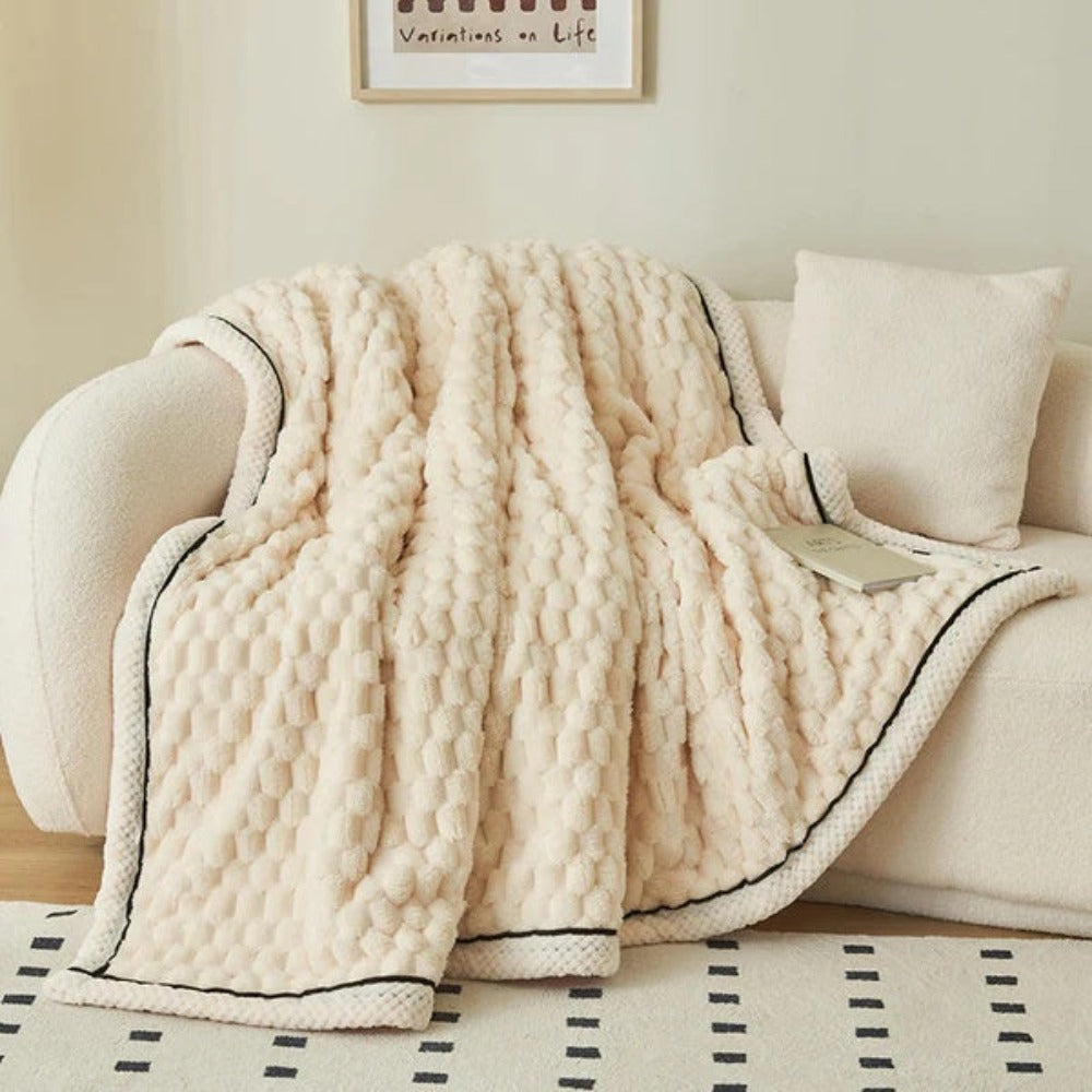 Soft Sherpa Fleece Blanket with Textured Bubble Design for Cosy Comfort
