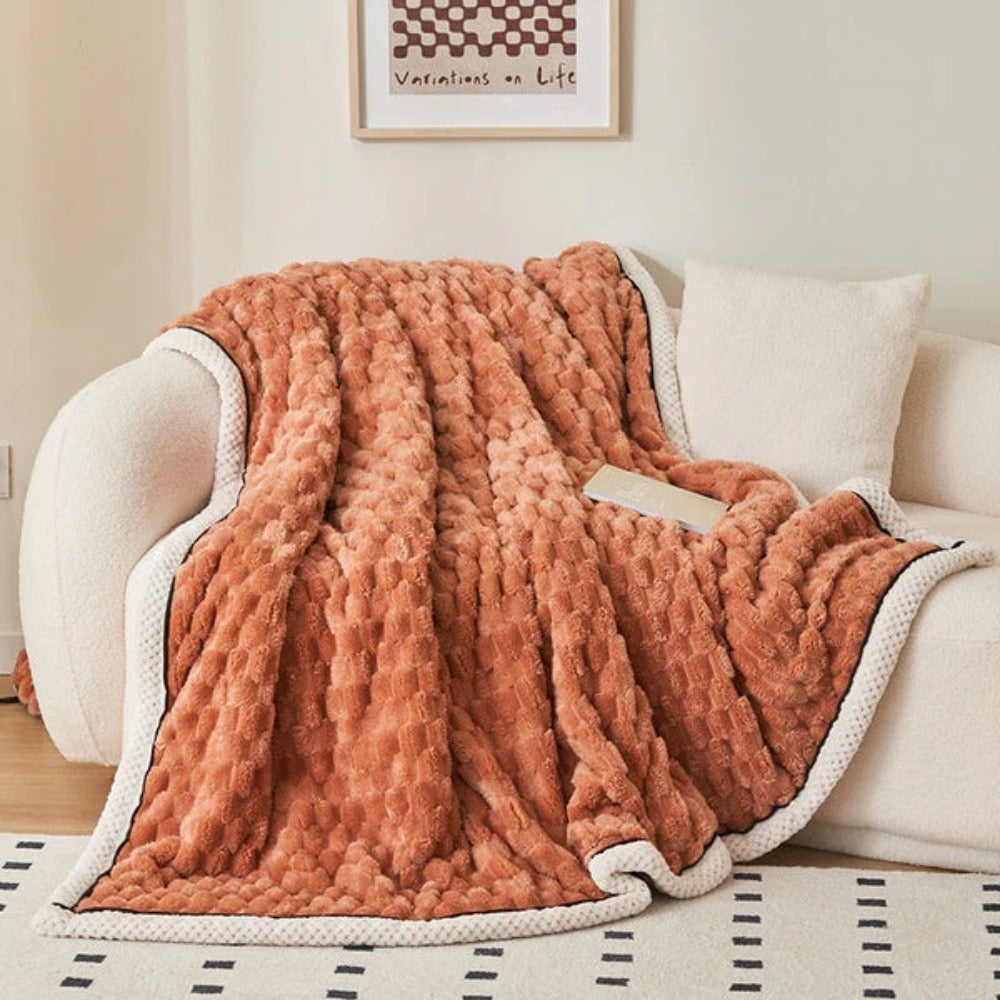 Soft Sherpa Fleece Blanket with Textured Bubble Design for Cosy Comfort