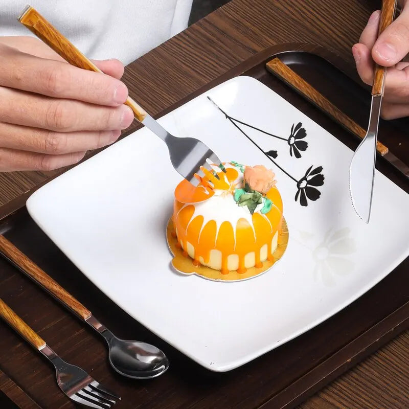 Stainless Steel Cutlery Set with Wood-Look Handles for Stylish Dining