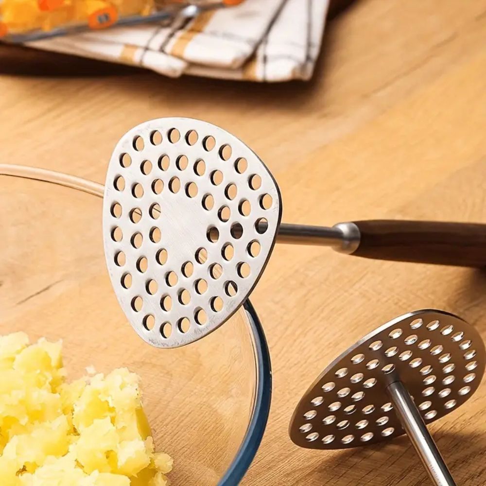 Stainless Steel Potato Masher – Ergonomic Handle for Mashing Potatoes and Soft Foods