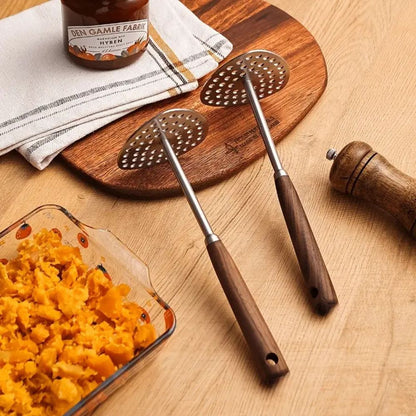 Stainless Steel Potato Masher – Ergonomic Handle for Mashing Potatoes and Soft Foods