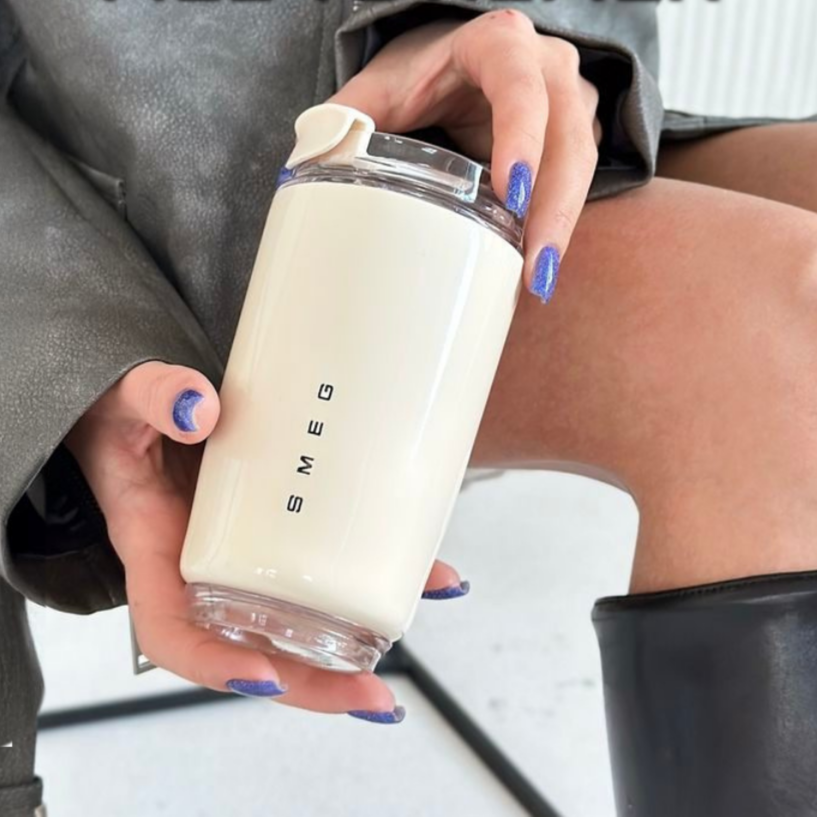 Stainless Steel Thermos Mug with Leak-Resistant Design for Hot and Cold Drinks