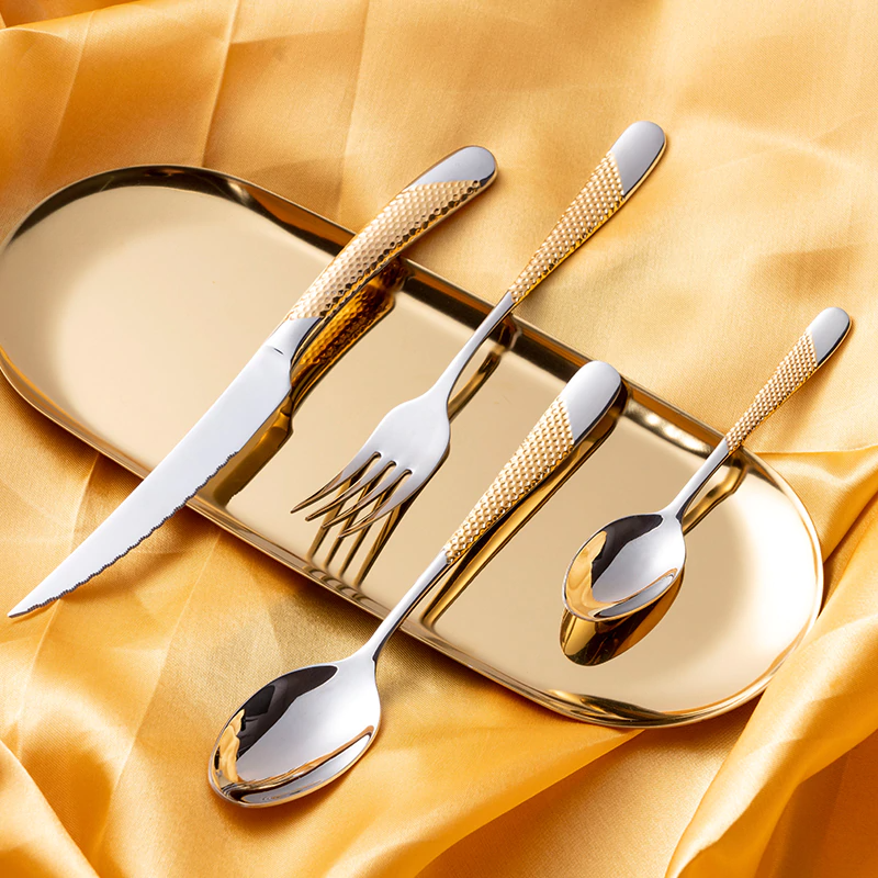 Textured 18/10 Stainless Steel Cutlery Set with Diagonal Handle Design