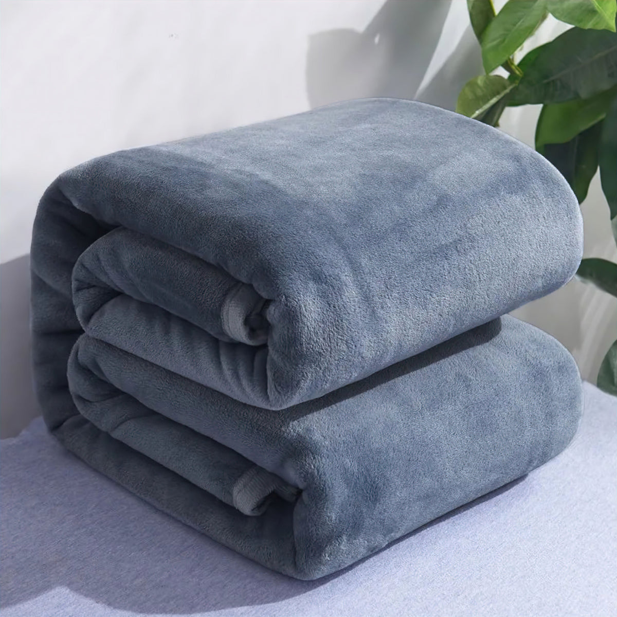 Thick Warm Microfibre Fleece Blanket for Bed and Sofa