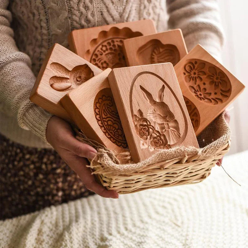 Traditional Wooden Speculaas and Gingerbread Cookie Mould