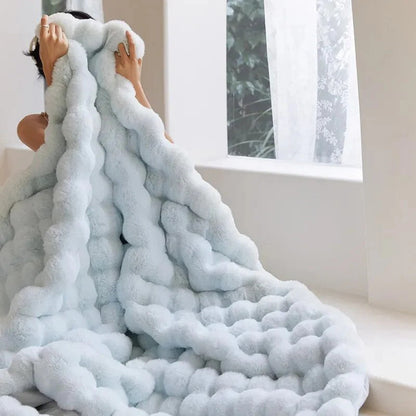 Ultra-Soft Faux Fur Throw Blanket with Double-Layer Lining for Cosy Home Comfort