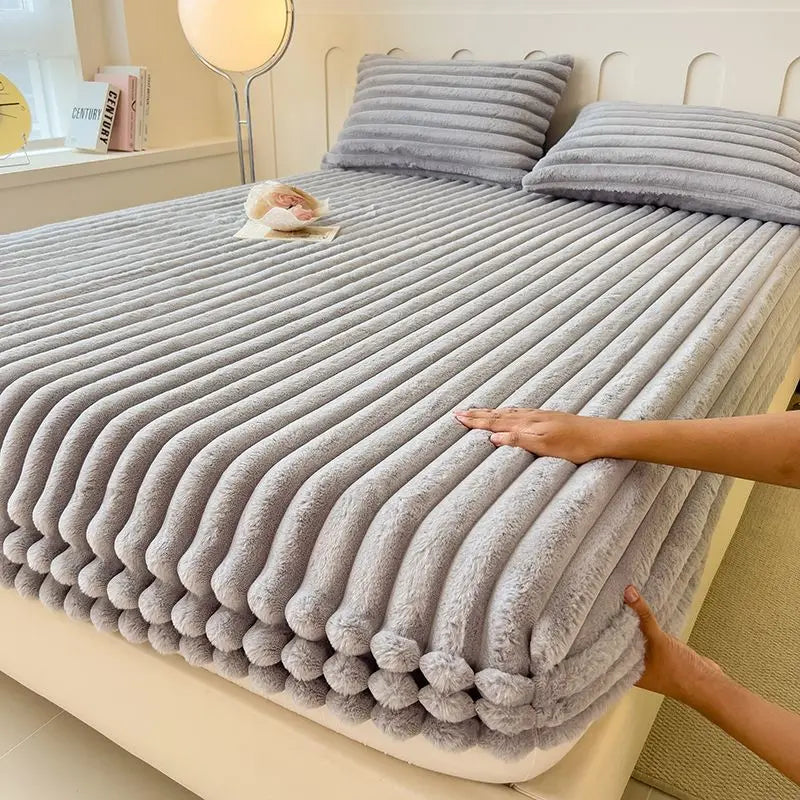 Ultra-Soft Ribbed Fitted Sheet with Secure Mattress Fit
