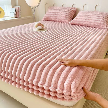 Ultra-Soft Ribbed Fitted Sheet with Secure Mattress Fit