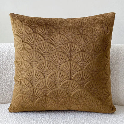 Velvet Shell Cushion Cover with Elegant Coastal-Inspired Design