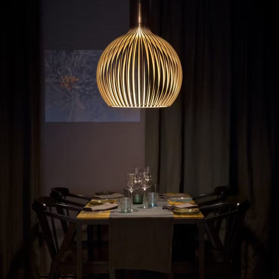 Vintage Wooden Pendant Lamp with Adjustable Height and LED Lighting