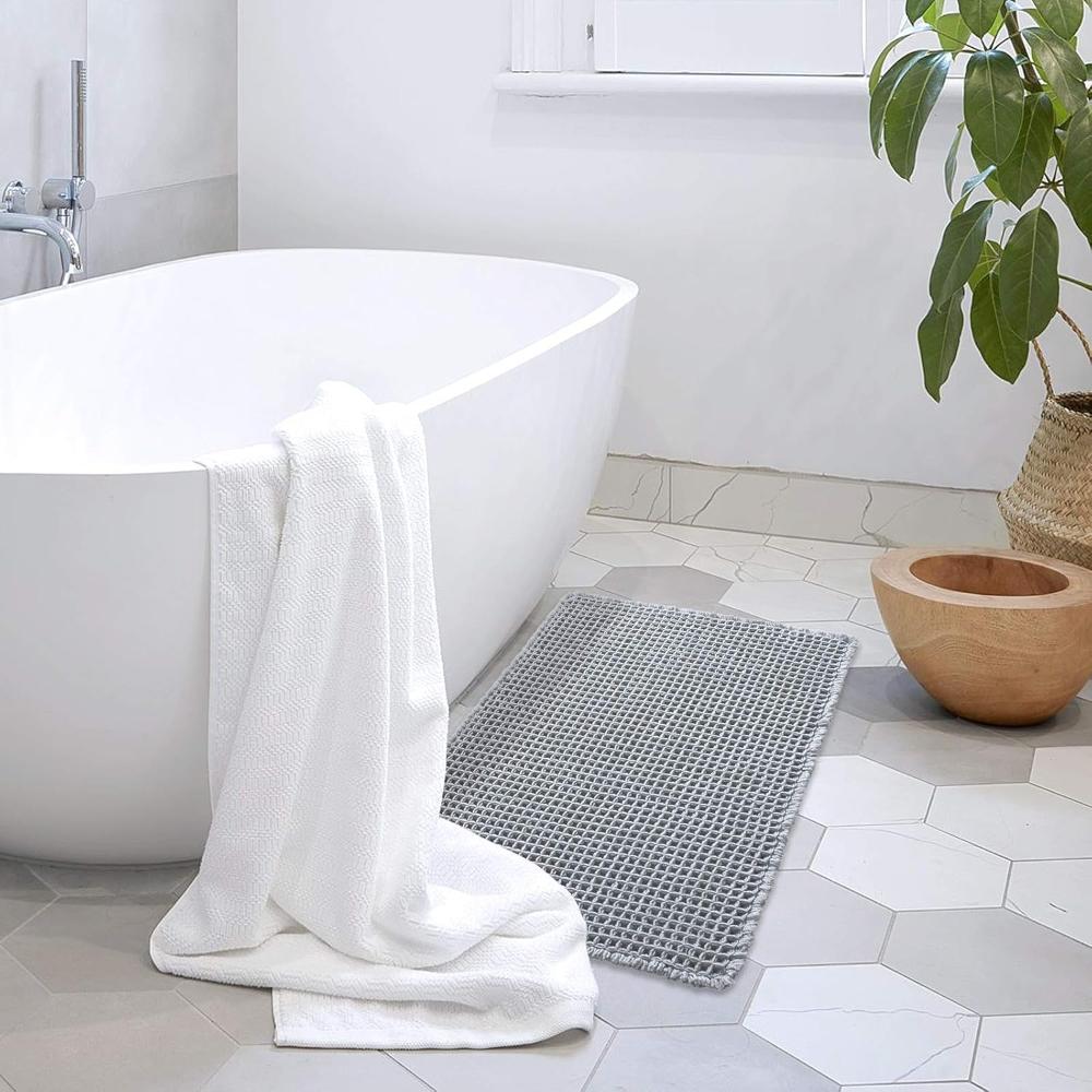 Waffle Texture Bath Mat with Soft Feel and High Water Absorption