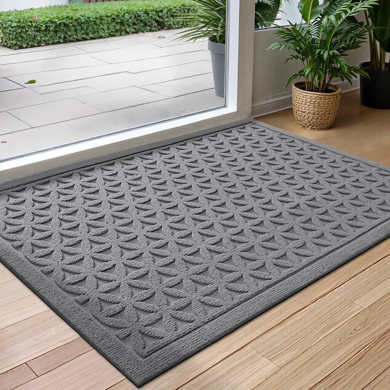 Water-Absorbing Door Mat with Non-Slip Rubber Backing for Indoor and Outdoor Use