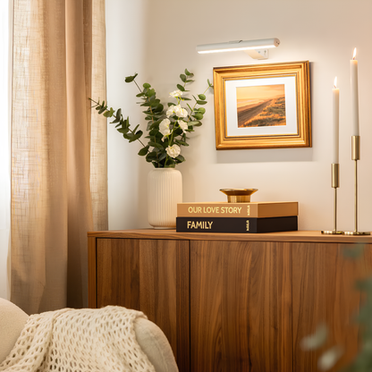 Wireless LED Picture Light with Dimming and USB-C Charging
