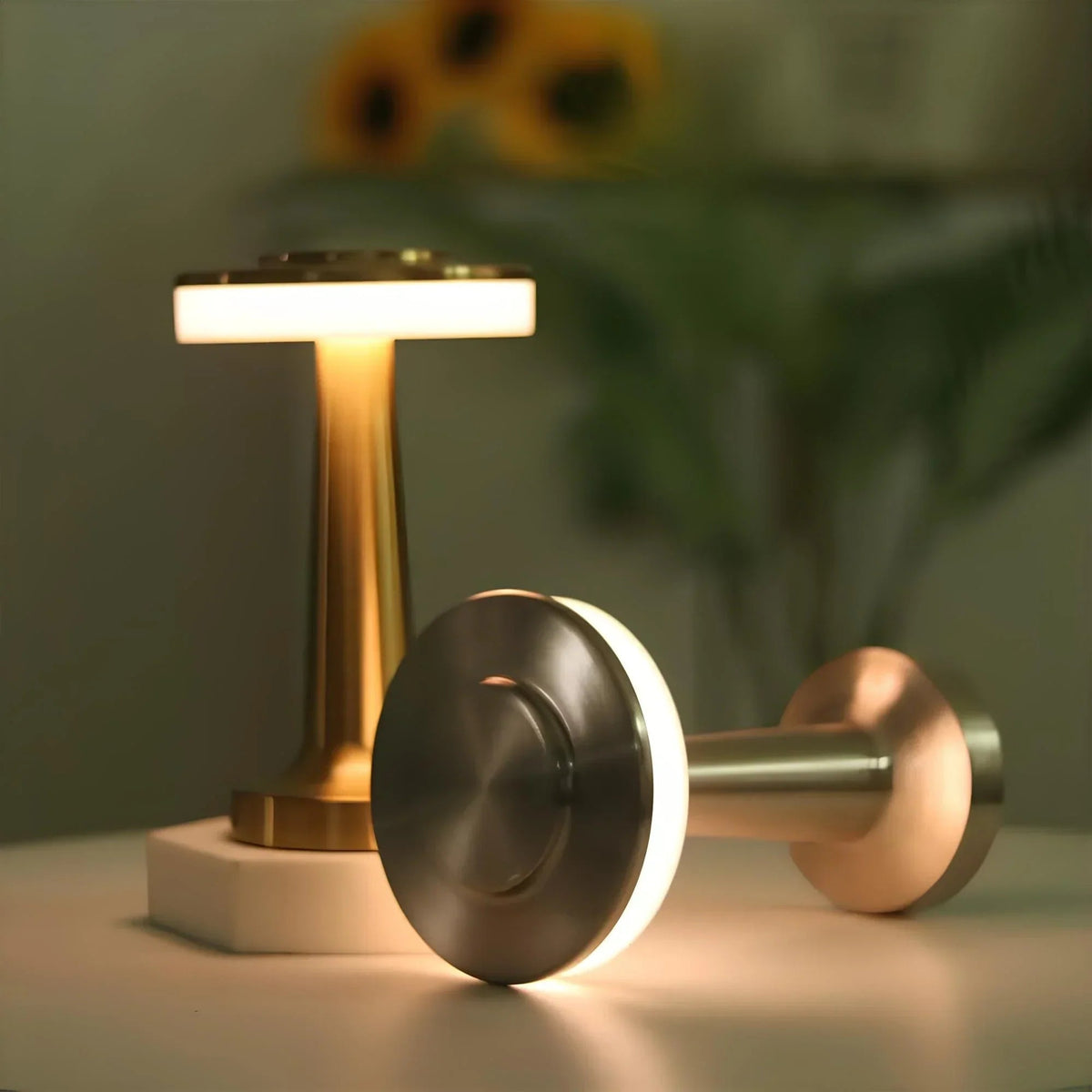 Wireless Retro Table Lamp with Dimmable Light and USB-C Charging