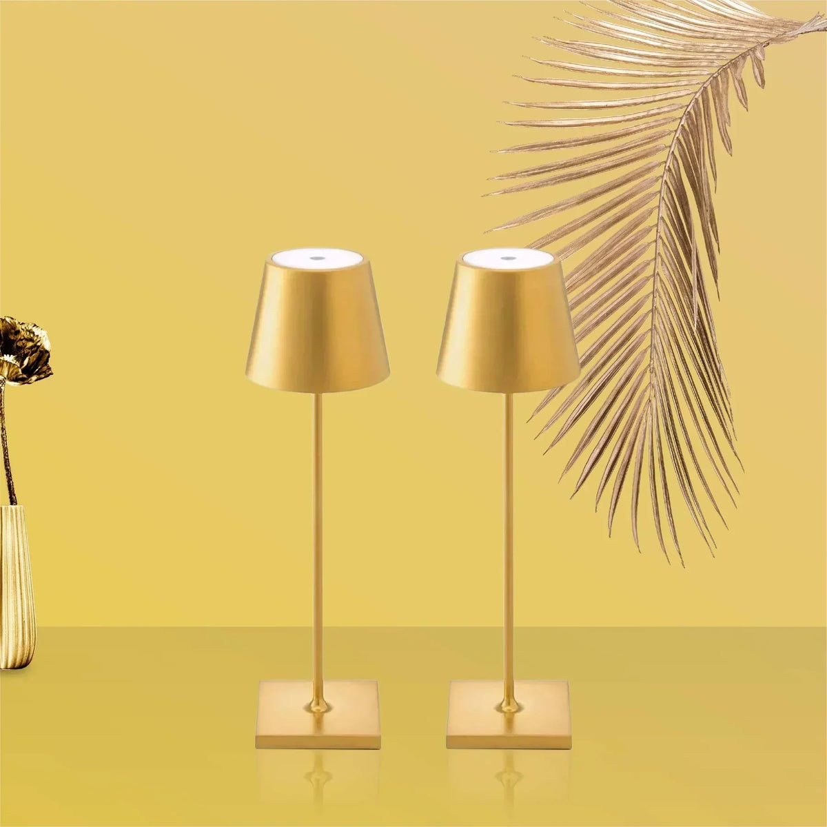 Wireless Table Lamp with Adjustable Warm White Lighting
