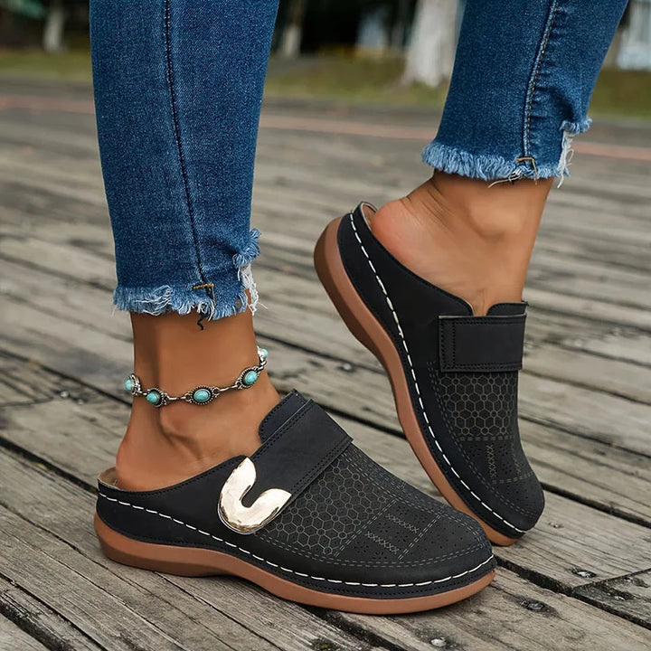 Women’s Lightweight Comfort Shoes with Breathable Design and Cushioned Sole
