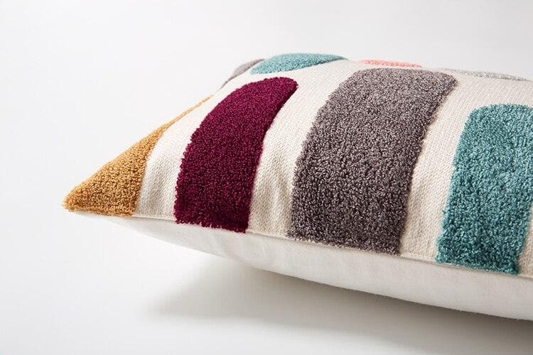 Woven Floral Cushion Cover with Modern Pattern and Zip Closure