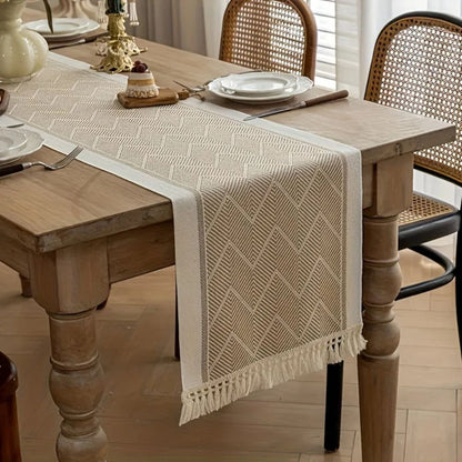 Woven Table Runner – Zigzag Texture with Fringed Edges in Sandstone Neutral